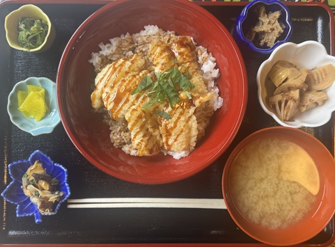 ハモ丼の写真