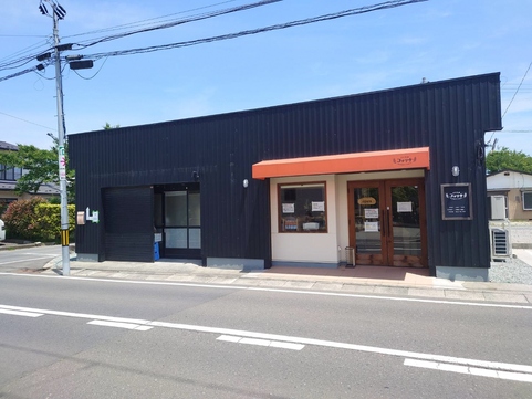 お店の外観の写真