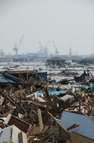 平成23年3月30日撮影　蜂谷前から見た大曲浜の画像