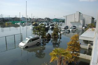 平成23年3月14日撮影　矢第二中学校の画像